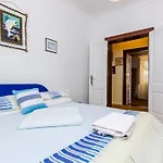 Ivana -two Bedroom With Garden Apartment