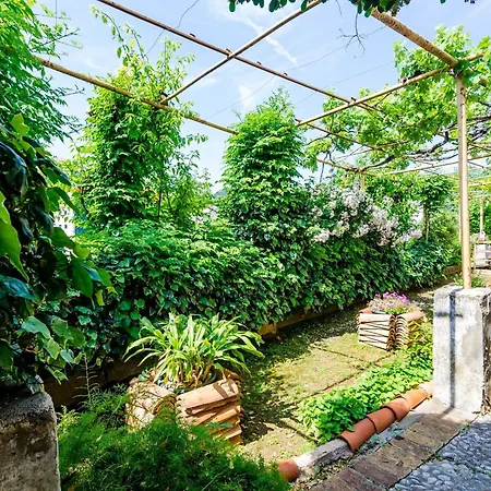 Appartement Ivana -two Bedroom With Garden