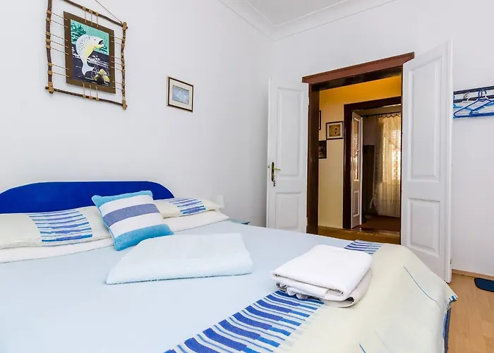 Ivana -two Bedroom With Garden Apartmán