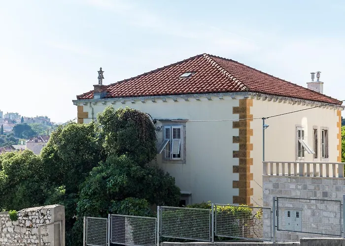 Apartmán Ivana -two Bedroom With Garden